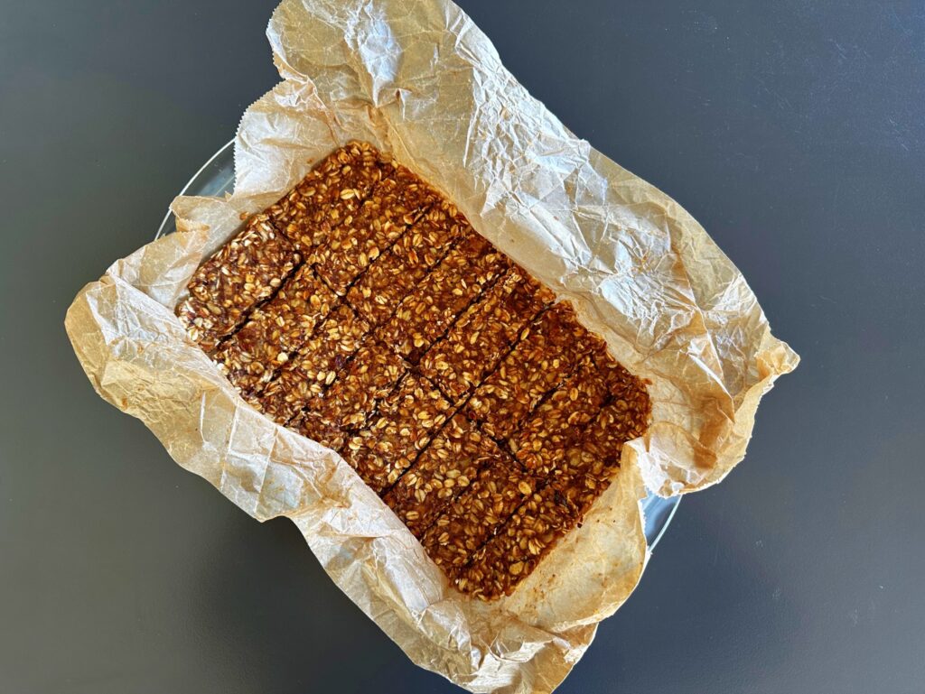 making healthy granola bar